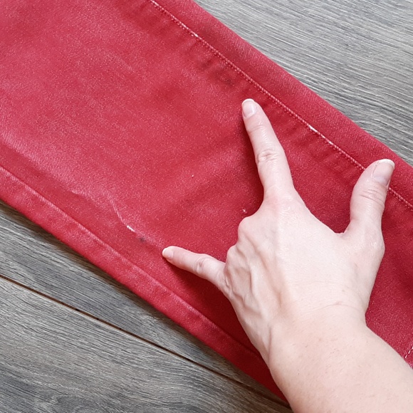 Unique distressed statement Levi's red tattered skinny 511 jeans size 32… - Picture 6 of 17